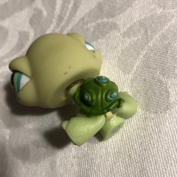 Littlest Pet Shop #321 Turtle LPS - Picture 15 of 16